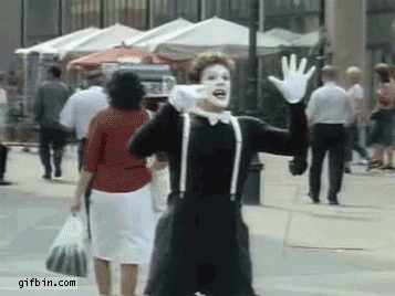 Mime at mall